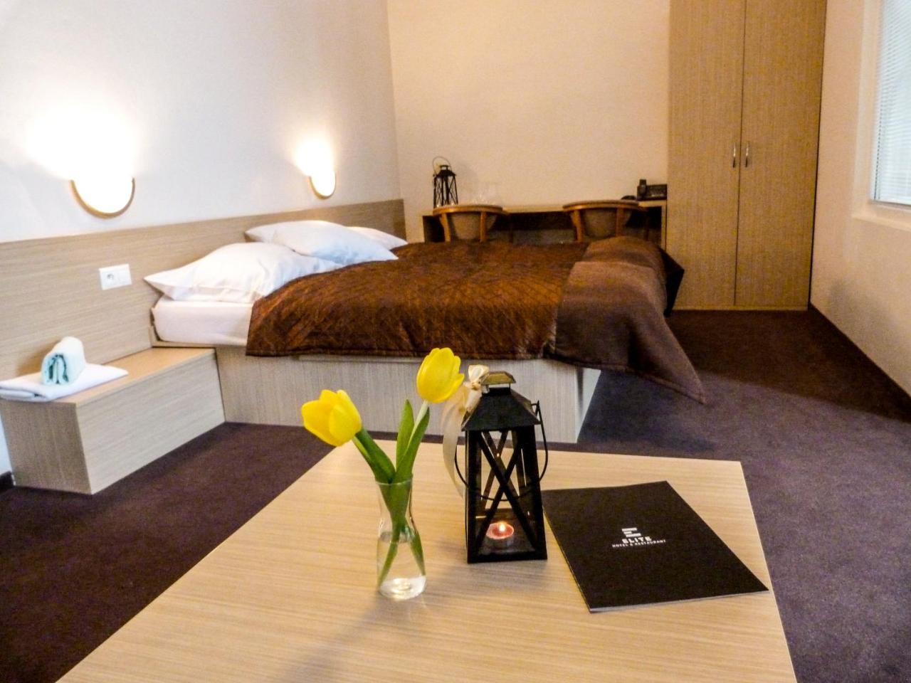 Elite Hotel Nová Dubnica 外观 照片